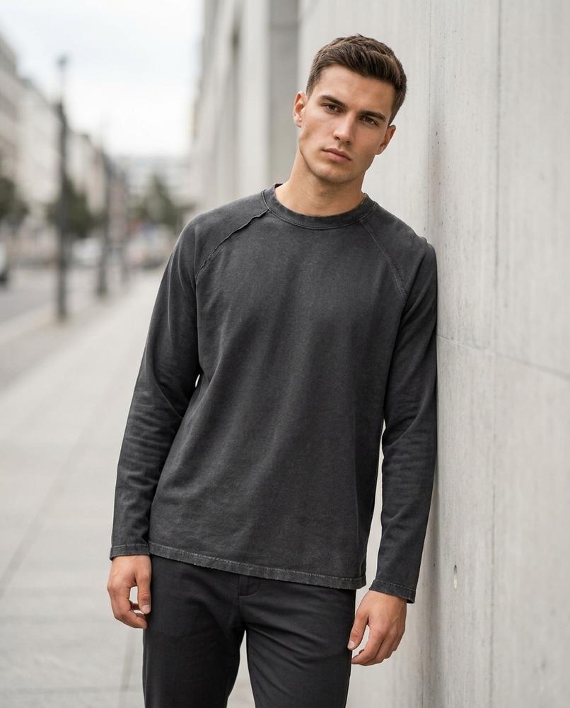 Zumieze - Nufar | Garment-Dyed Raglan-Sleeve Sweatshirt Men