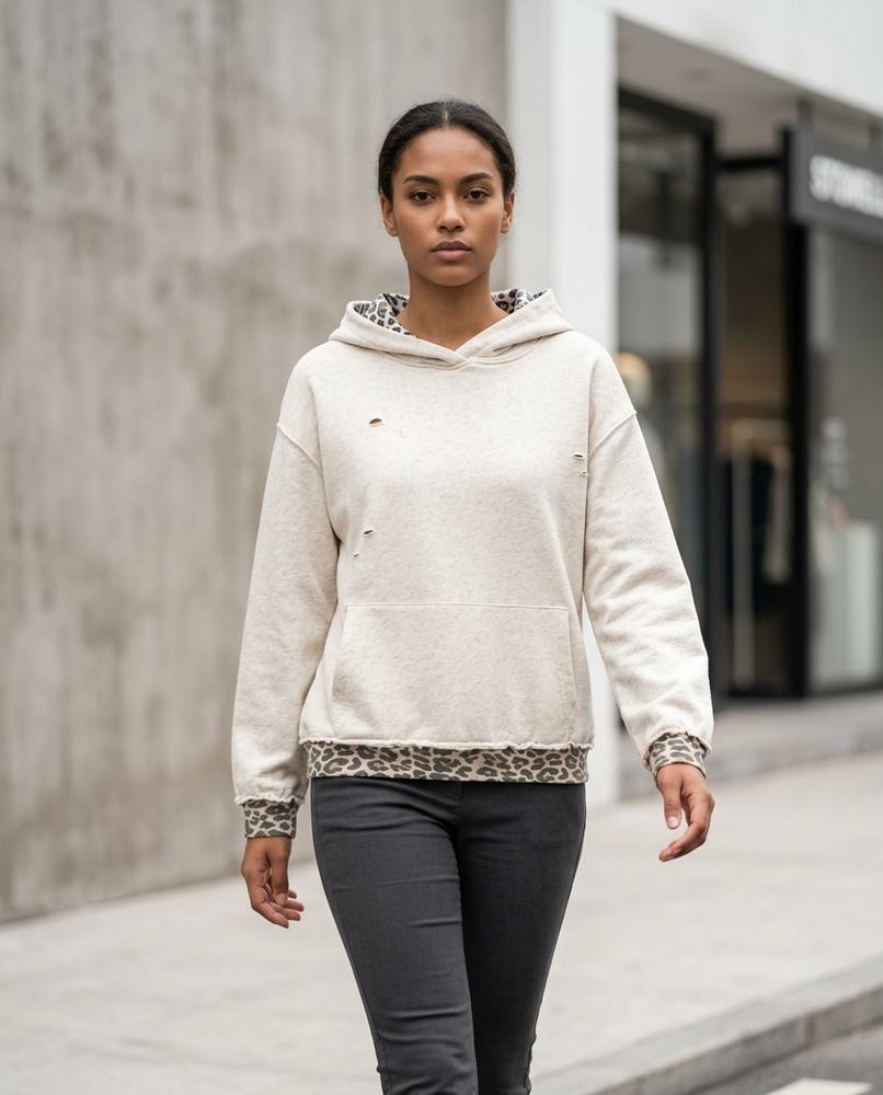 Zumieze - Tasan | Distressed Leopard-Trim Hoodie Women