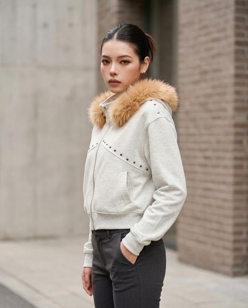 Zumieze - Lylor | Cropped Fur-Trimmed Jacket Women
