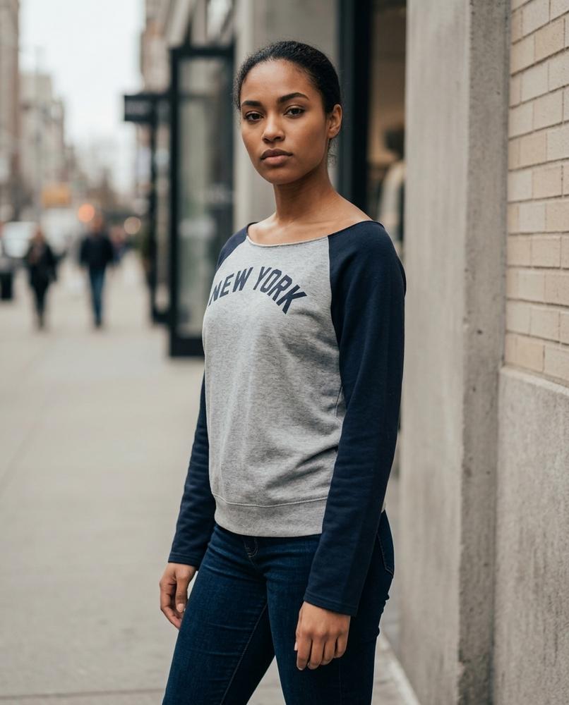 Zumieze - Risan | Two-Tone Printed Sweatshirt Women