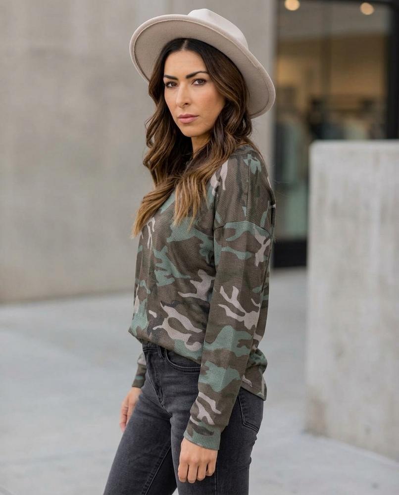 Zumieze - Tanav | Camouflage Waffle-Knit Sweater Women