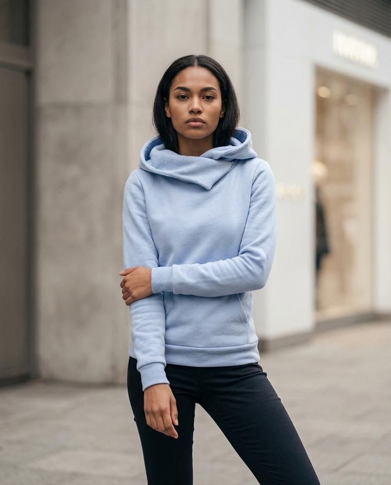Zumieze - Seram | High-Neck Fitted Hoodie Women