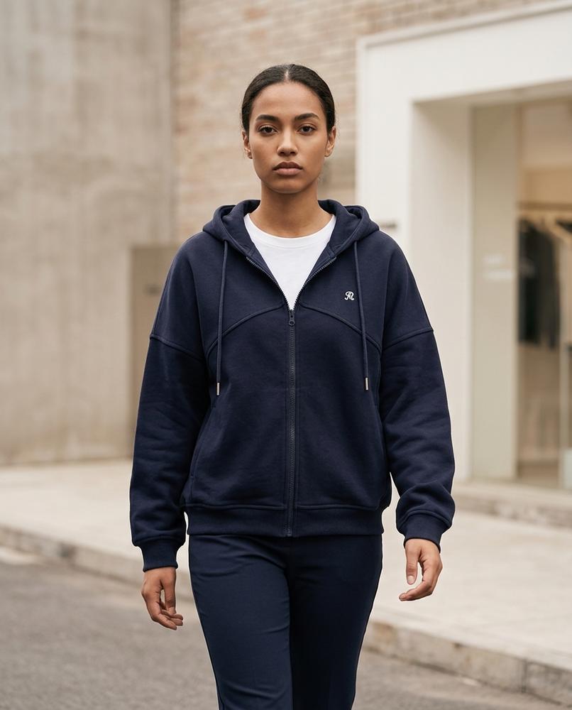 Zumieze - Loren | Zip-Up Relaxed-Fit Hoodie Women