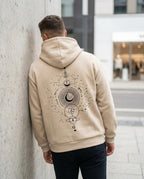 Zumieze - Arkar | Graphic-Print Regular-Fit Hoodie Women
