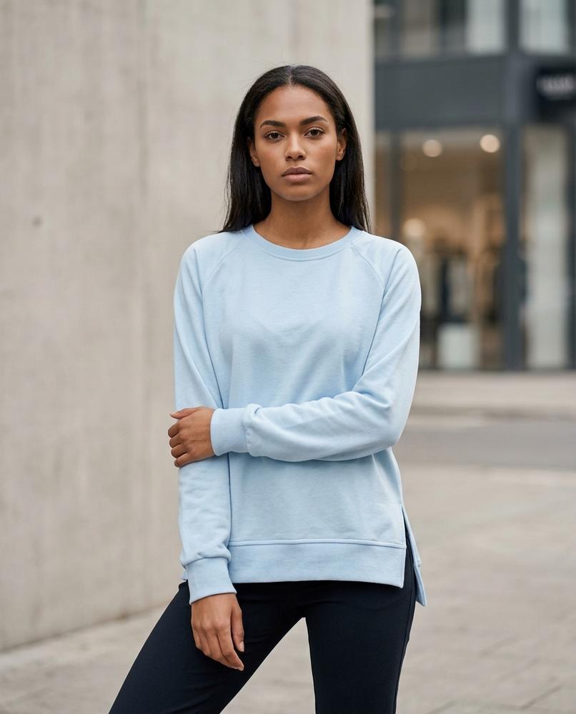 Zumieze - Coran | Raglan Sleeve Side-Slit Sweatshirt Women