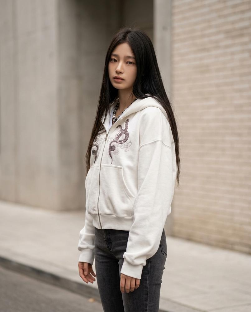 Zumieze - Satal | Zip-Up Cropped Hoodie Women