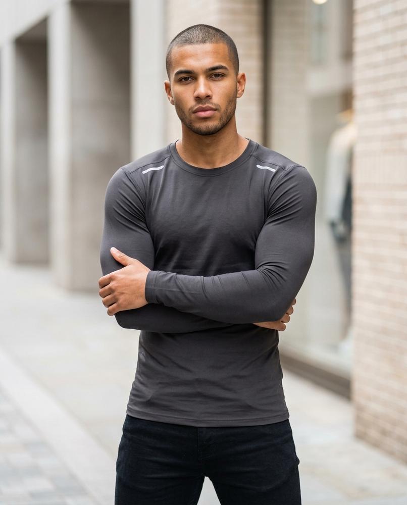 Zumieze - Tavar | Long-Sleeved Slim Fit T-Shirt Men