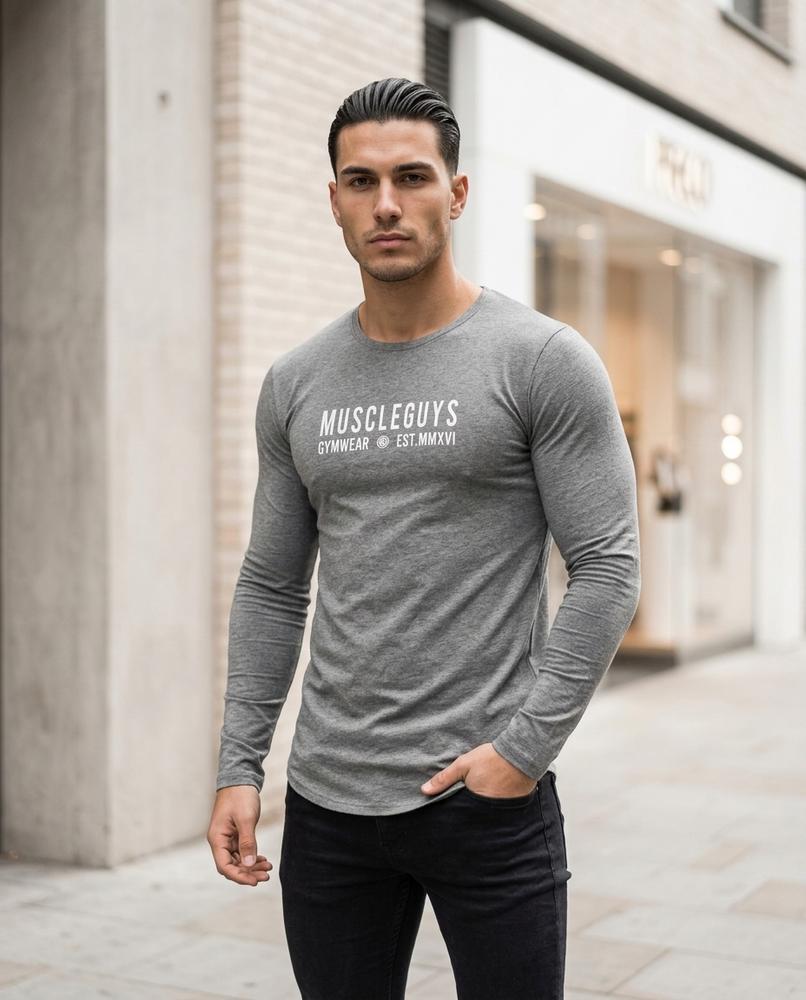 Zumieze - Arron | Slim Fit Long-Sleeved T-Shirt Men