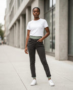 Zumieze - Caram | High-Waisted Slim-Fit Pants Women